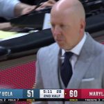 UCLA HC Mick Cronin حصل على إنذار فني وتم طرده من المباراة ضد ماريلاند