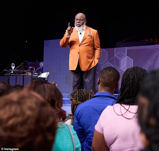 TD Jakes ، 67 عامًا ، القس الأقدم في Dallas Megachurch The Potter's House ، تعرض لمزيد من الادعاءات بأنه اعتدى جنسيًا على الرجال